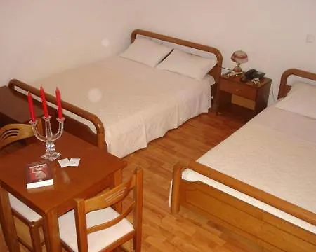 Melivoia Hotel 2*