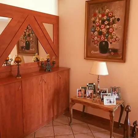 Melivoia Hotel 2*